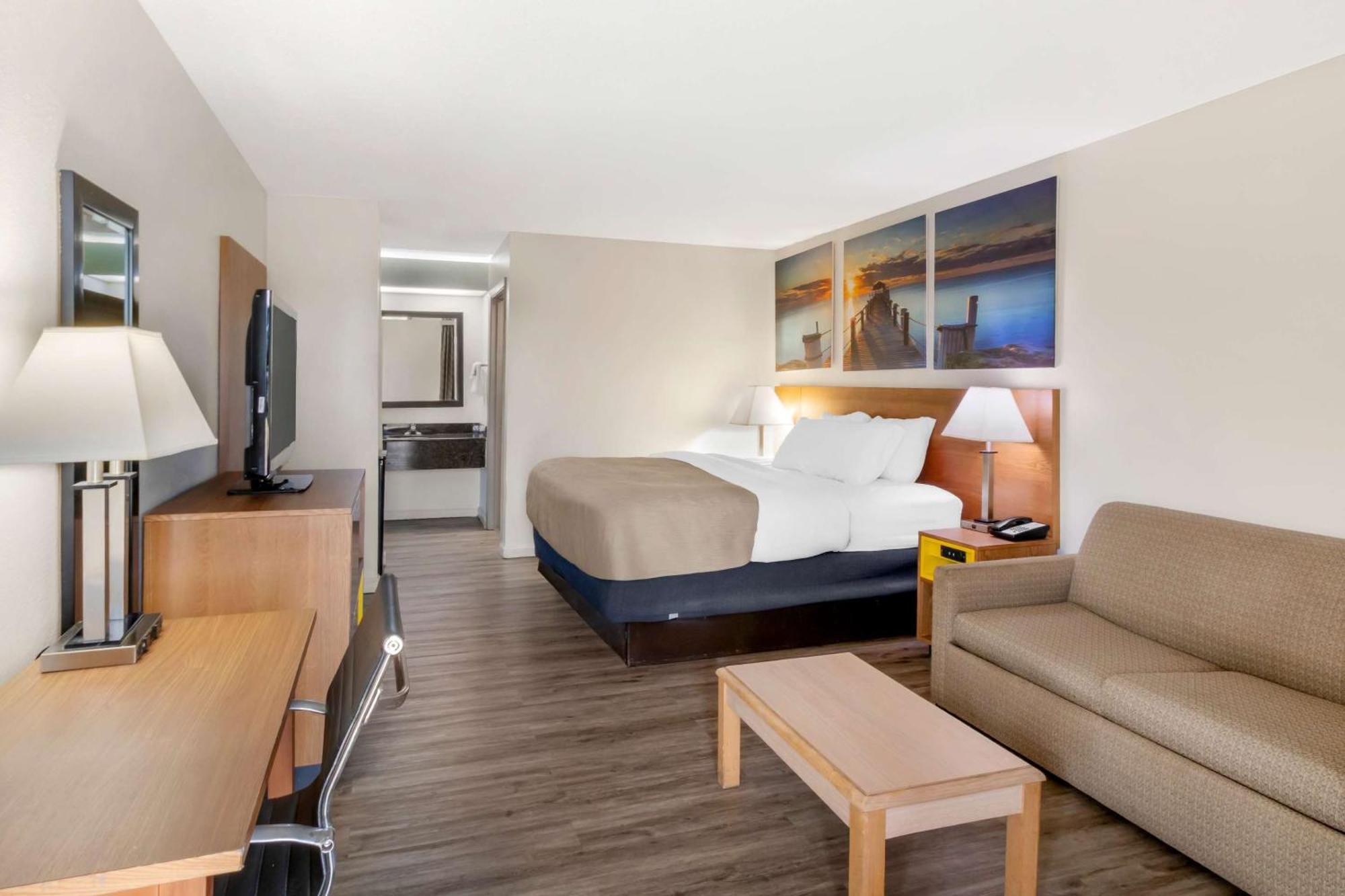 Quality Inn & Suites Decatur Priceville I-65 Bagian luar foto