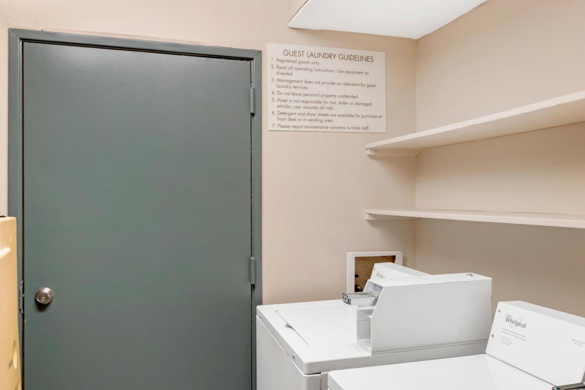 Quality Inn & Suites Decatur Priceville I-65 Bagian luar foto